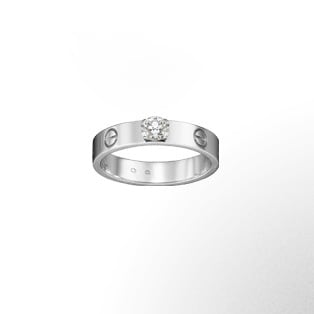 LOVE 單鑽戒指 LOVE 珠寶系列誕生於1970年代的紐約，見證諸多纏綿悱惻的傳奇愛情，並成為愛情宣言的化身。完美橢圓形鐲身、手鐲上的螺絲設計以及鮮明的優雅風格成為永恆愛情的象徵。備有18K黄金或18K玫瑰金款式，並鑲嵌精美鑽石，愛無止境……