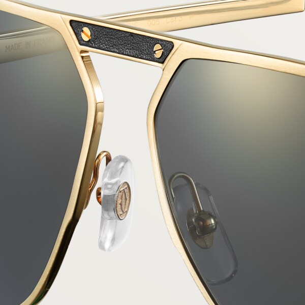 Santos de Cartier 太陽眼鏡 磨砂香檳金色飾面金屬，灰色偏光鏡片，金色鏡面效果