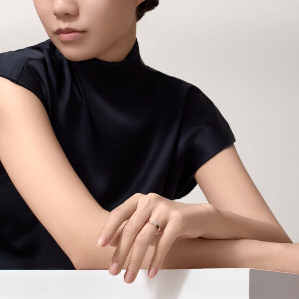 Vendome Louis Cartier solitaire, brilliant-cut diamond White gold, yellow gold, rose gold, diamond