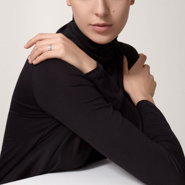 C de Cartier 結婚戒指，寬5毫米，1顆鑽石 鉑金，鑽石