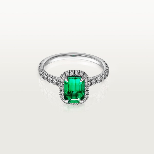 Platinum, emerald, diamonds 