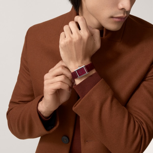 Tank Must 腕錶 大型款，石英機芯，精鋼，皮革