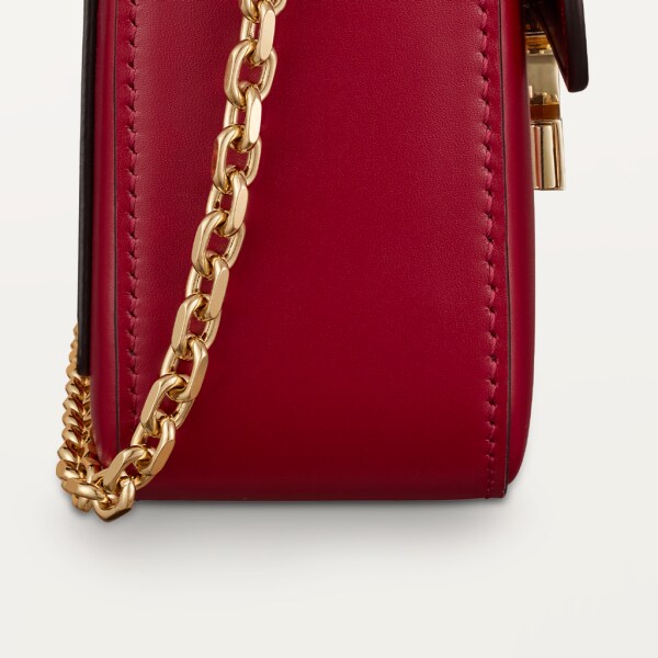 Double C de Cartier 鏈帶手袋，小型款 櫻桃紅色小牛皮，金色及櫻桃紅色琺瑯飾面