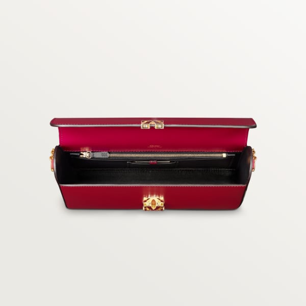 C de Cartier 鏈帶手袋，小型款 櫻桃紅色小牛皮，金色及櫻桃紅色琺瑯飾面