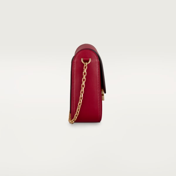 C de Cartier 鏈帶手袋，小型款 櫻桃紅色小牛皮，金色及櫻桃紅色琺瑯飾面