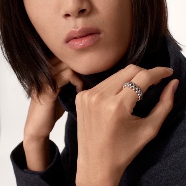 Clash de Cartier 戒指，中型款 非鍍銠飾面18K白色黃金