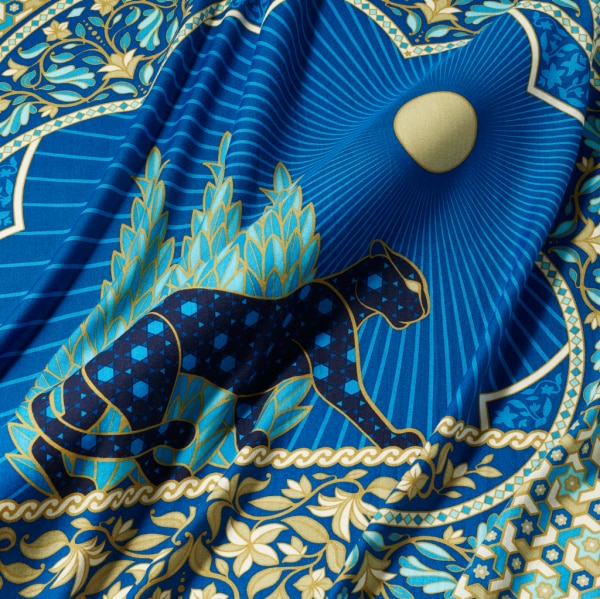 Panthère Arabesques 140 cm shawl Blue silk and cashmere