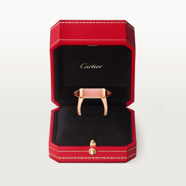 Les Berlingots de Cartier 戒指 18K玫瑰金，粉紅色玉髓，石榴石