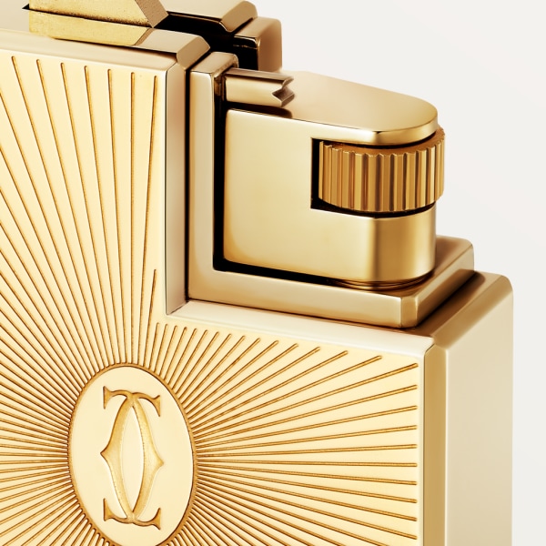 Double C de Cartier 標誌陽光射線紋飾方形打火機，黃金色飾面 金屬，黃金色飾面