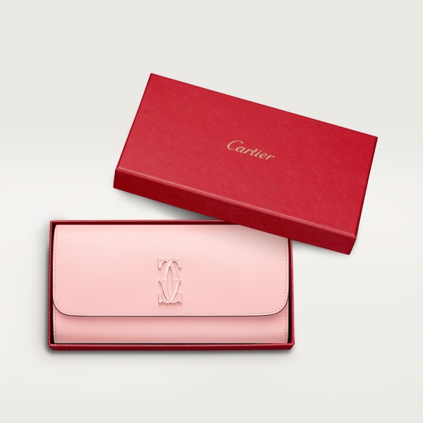 C de Cartier 翻蓋銀包 淺粉紅色小牛皮，金色及淺粉紅色琺瑯飾面