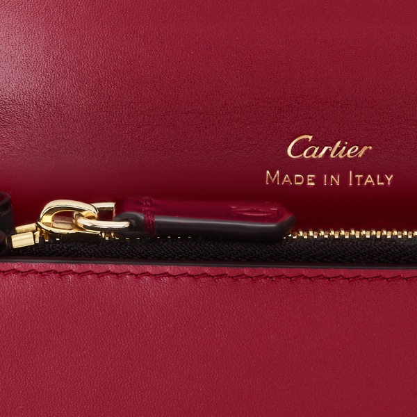 C de Cartier 翻蓋卡片夾 櫻桃紅色小牛皮，金色飾面及櫻桃紅色琺瑯