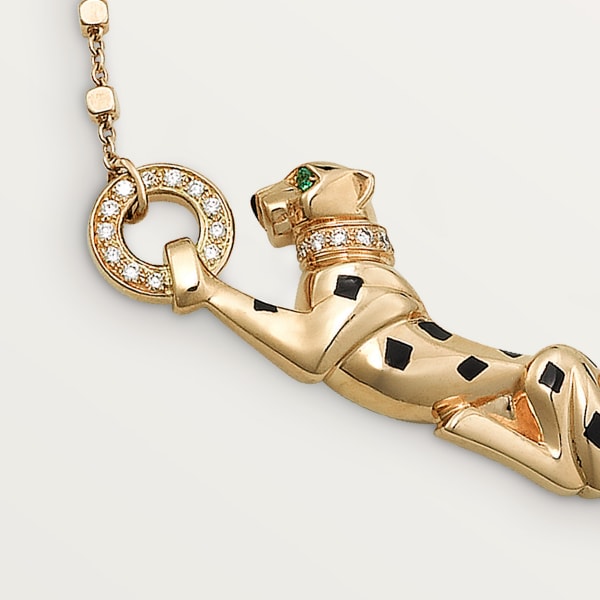 Panthère de Cartier pendant, diamonds Yellow gold, tsavorite garnets, diamonds
