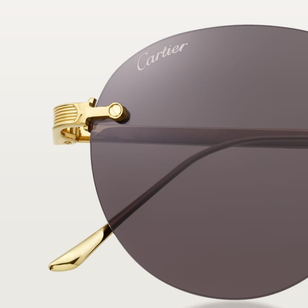 Signature C de Cartier 太陽眼鏡 光滑金色飾面鈦金屬，灰色鏡片