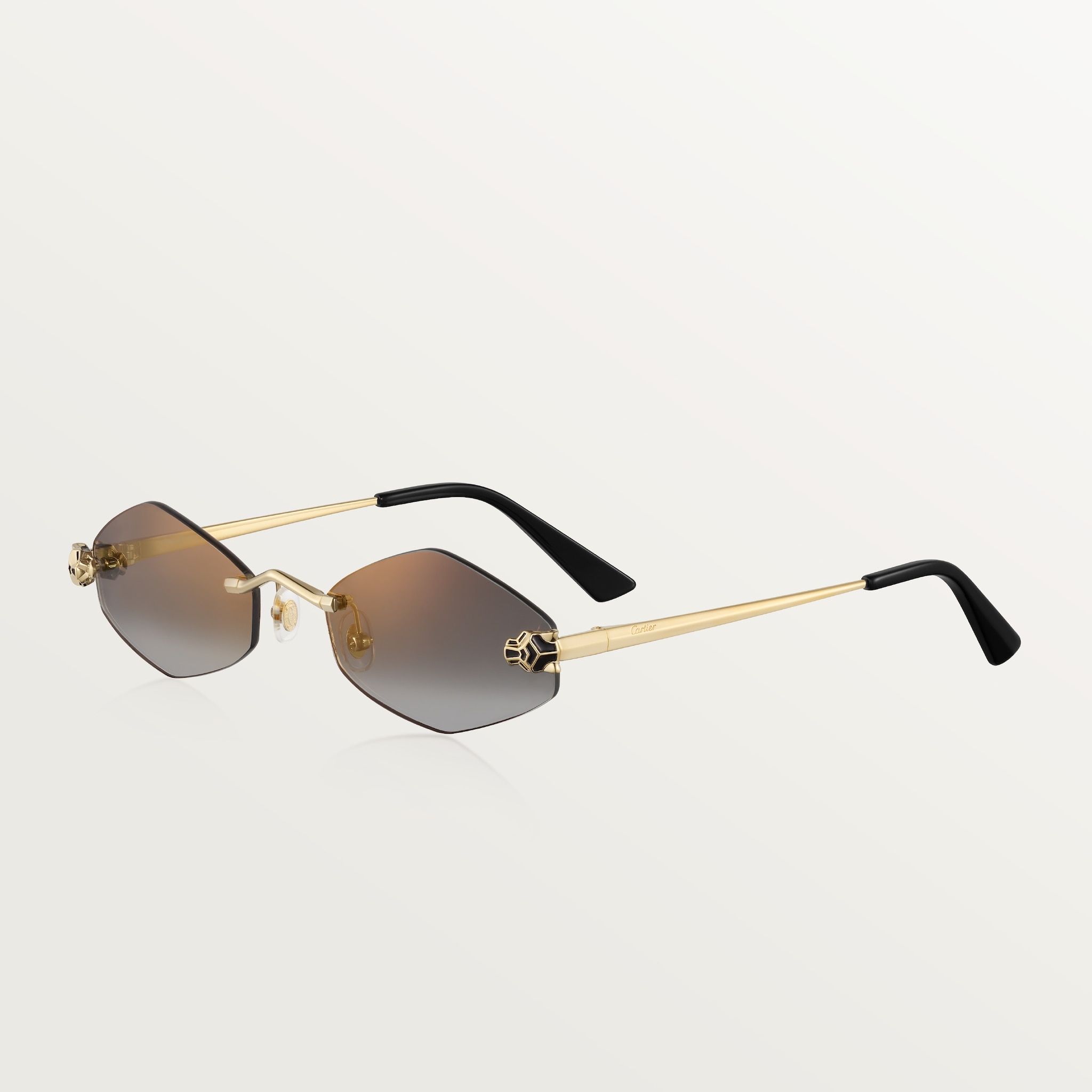 Panthère de Cartier sunglassesSmooth golden-finish metal, graduated grey lenses