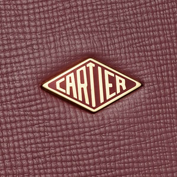 纖巧公文包，Cartier Losange 酒紅色粒面小牛皮，金色飾面及琺瑯