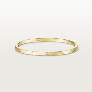 <span class='lovefont'>A </span> bracelet, small model, 6 diamonds Yellow gold, diamonds