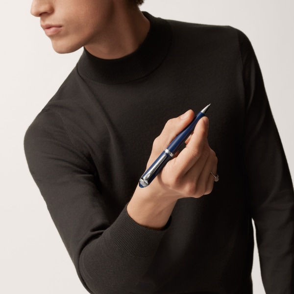 R de Cartier 書寫筆 複合材質，鍍鈀飾面 