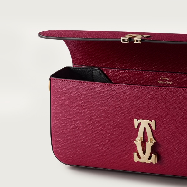 C de Cartier 橫式手袋 櫻桃紅色紋理質感小牛皮，刺繡，金色飾面